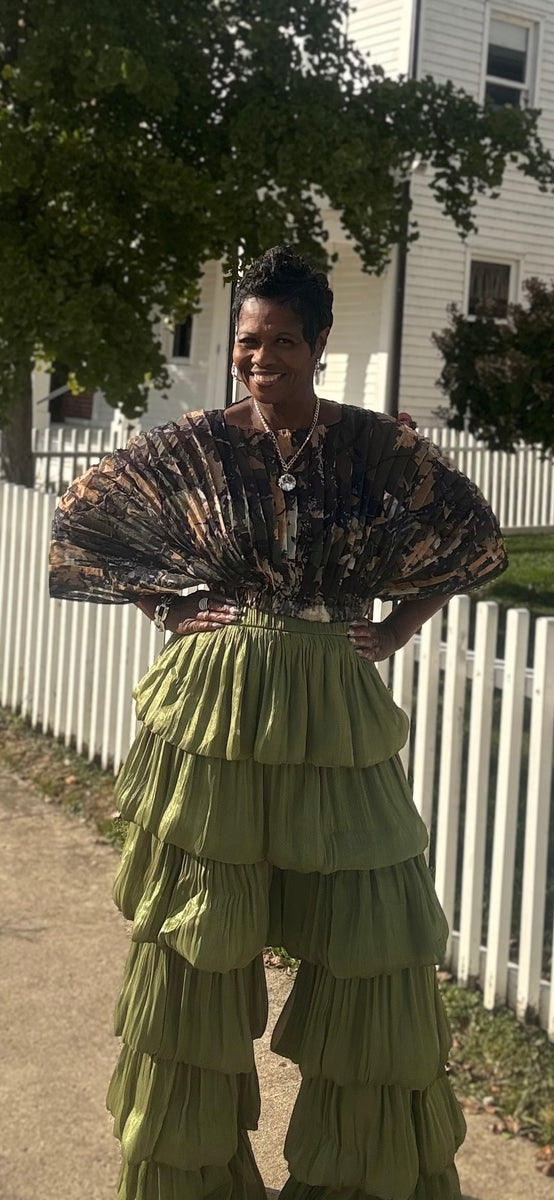 Candid camera ruffles – MADDGEAR BOUTIQUE